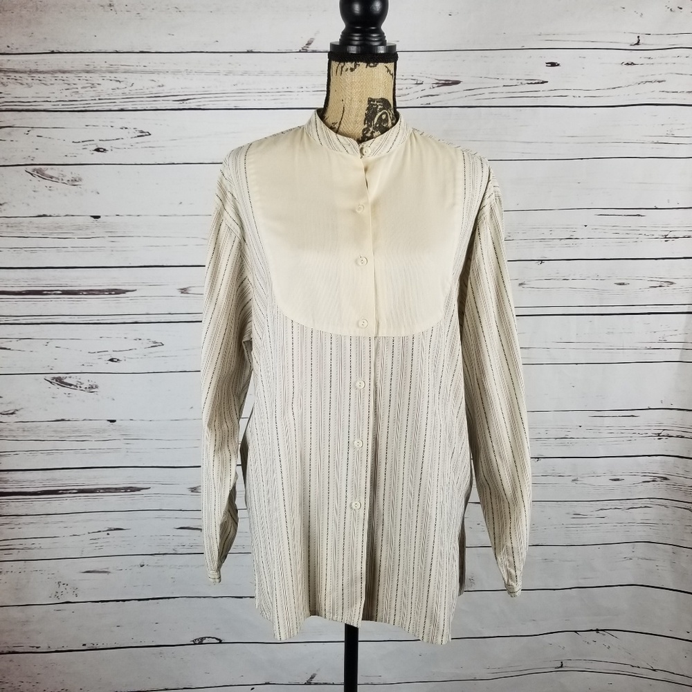 Bass button down